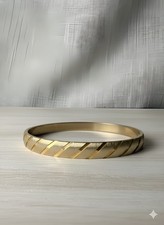 Vintage 1970s MONET Yellow Gold Plated Bangle – Size M