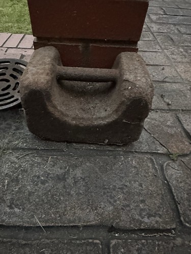 Cast iron weight - cast,