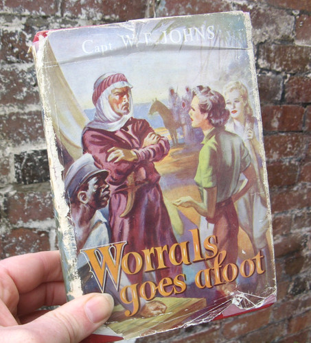 1949 worrals goes afoot - worrals, w