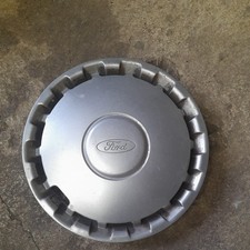 ford escort fiesta sierra 13 inch hub cap wheel trim 86ab1130aa #y10