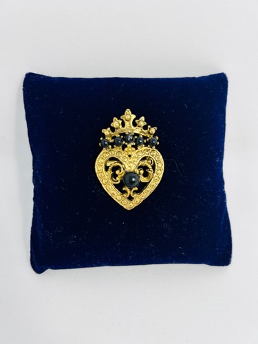 Ornate heart crown black - heart,