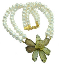 Lotus Flower Necklace Pearl