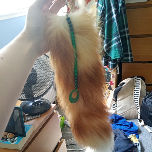 Cinimon fox tail real - fox,