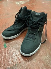 TCX MOOD 2 GORE TEX MOTORCYCLE BOOTS SIZE - EU44  / UK 9.5