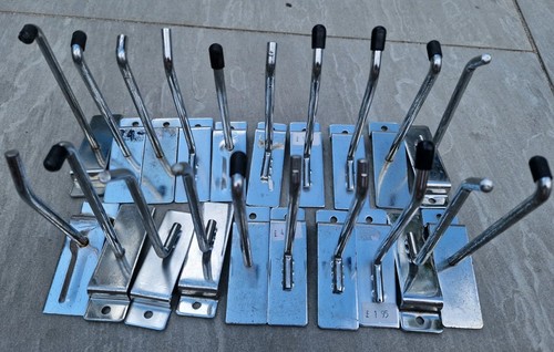 Slatwall hooks - hooks, 3" 
