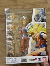 SHFiguarts Dragon Ball Z Super Saiyan 3 Son Goku Action Figure Go With Base Pose