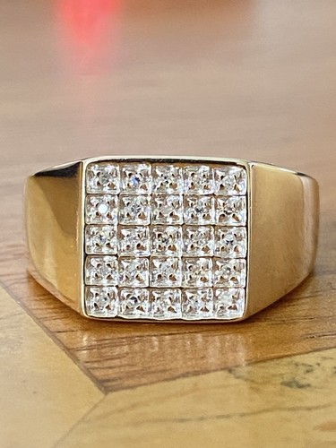 Gents 9ct gold diamond grid - &,
