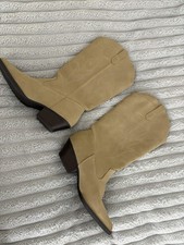 cowboy boots size 6