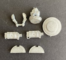 W40k Space Marine Predator Commander & Hatch Plus Weapons - Metal