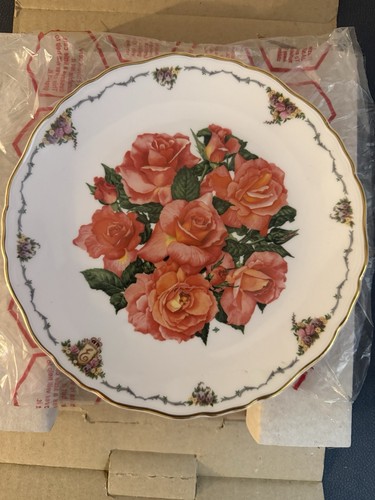 Royal albert collectors plate - albert,