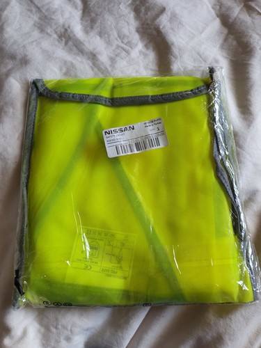 Nissan yellow safety vis - hi,