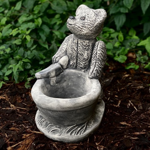 Garden flower pot sculpture