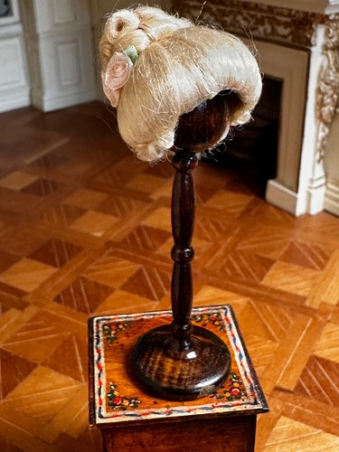 Dolls house miniature - , 1:12