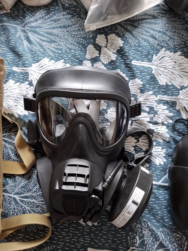 Gsr gas mask size with - gsr, bag