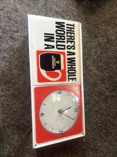 Guinness vintage display light
