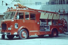 FIRE BRIGADE PUMP ESCAPE APPLIANCE 1976 (35MM SLIDE) LOT C86