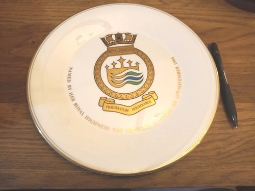 Royal doulton commemorative - royal,