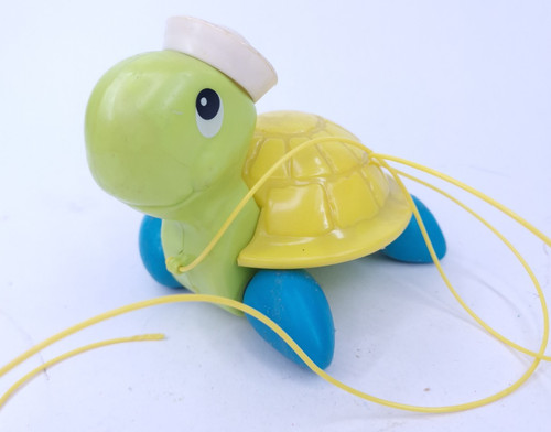 Fisher price tag along - tag,