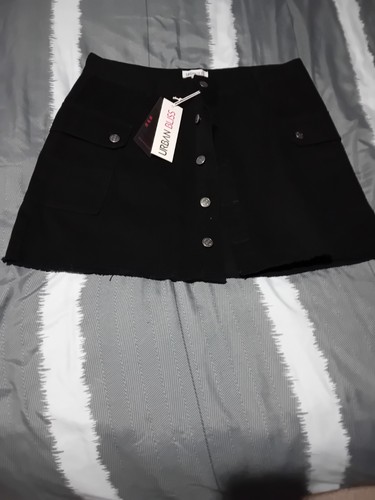 Bnwt black mini skirt - black, size