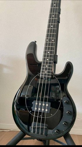 Ernie ball music man stingray - ball,