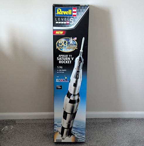 Revell apollo saturn v - apollo,