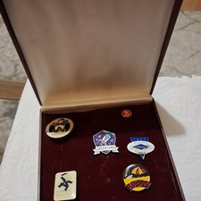 Butlins Badges .  5 Various