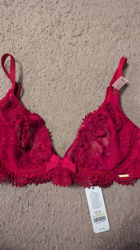 34c pillar box red - 34c,