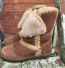 Bearpaw Womens Brown Suede Boots , Fleece Fur Lining, Size 5