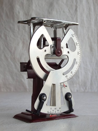 Letter scale french antique - letter,