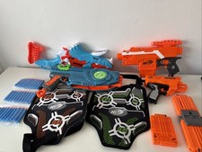Nerf Tricerablast Flips Shot 8  Stryfe Toy Gun Bundle Plus Battle Vests & Darts