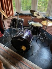 Pearl Export drum kit with