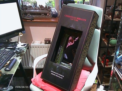 Rare christian siriano new - rare,