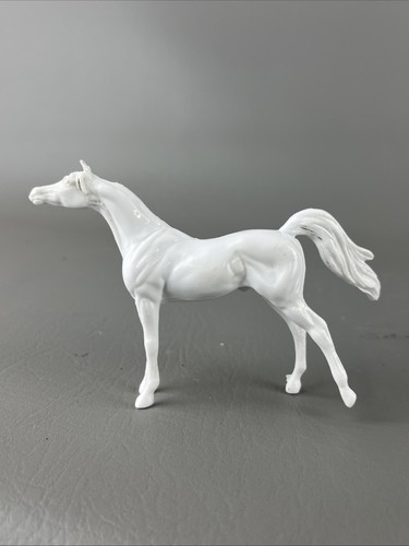 Stone horses arabian chips - stone,