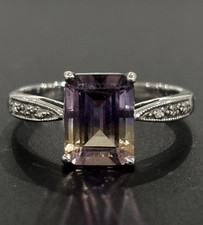 9ct 375 White Gold Synthetic