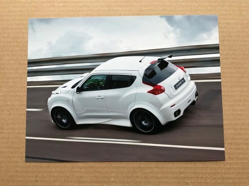 Nissan juke press photograph - juke-r,