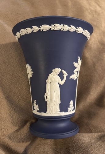 Wedgwood jasper ware vase - ware,