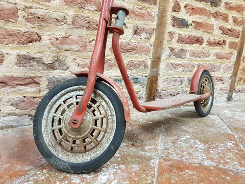 Pair vintage push along - push,