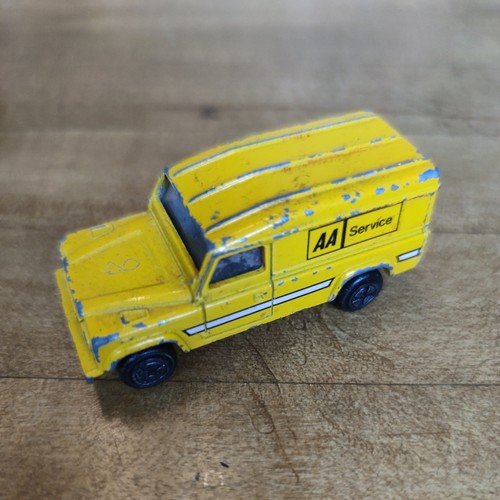 Corgi service land - corgi, rover