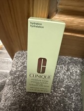 Clinique Moisture Surge Sheer