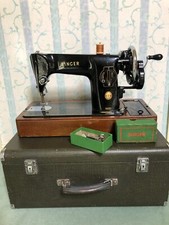 195Os VINTAGE SINGER 201K