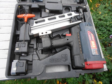 Max GS690RH first fix cordless gas nail gun