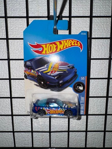 Hot wheels - hot, nissan