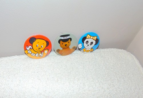 Vintage sooty badges 2 - 3,