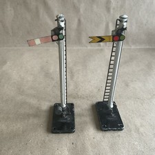 Two Triang Hornby R43 Single