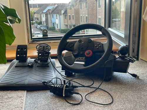 Logitech driving force - logitech,