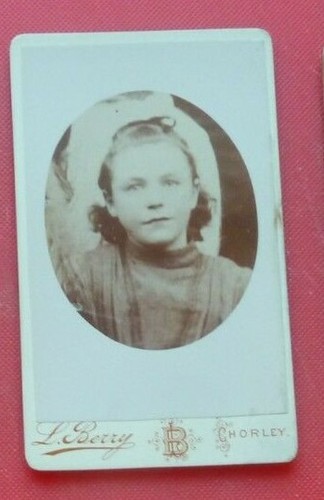 Small cdv young girl berry - small,