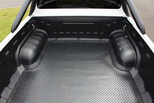 Mitsubishi l200 rubber boot - rubber,