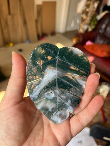 Moss agate leaf