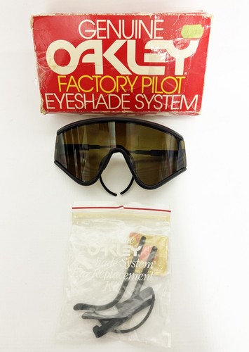 Vintage oakley factory pilot - oakley,