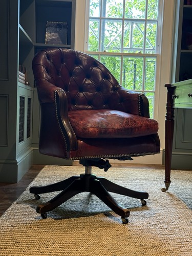 Captains desk chair - a,